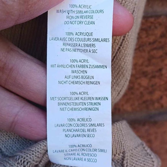 Nasty Gal knit short sleeve button up cardigan - Picture 5 of 5